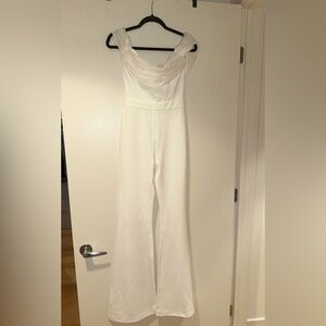 Miss Circle White Sherlyn Off Shoulder Flared Crepe Jumpsuit; Size XS